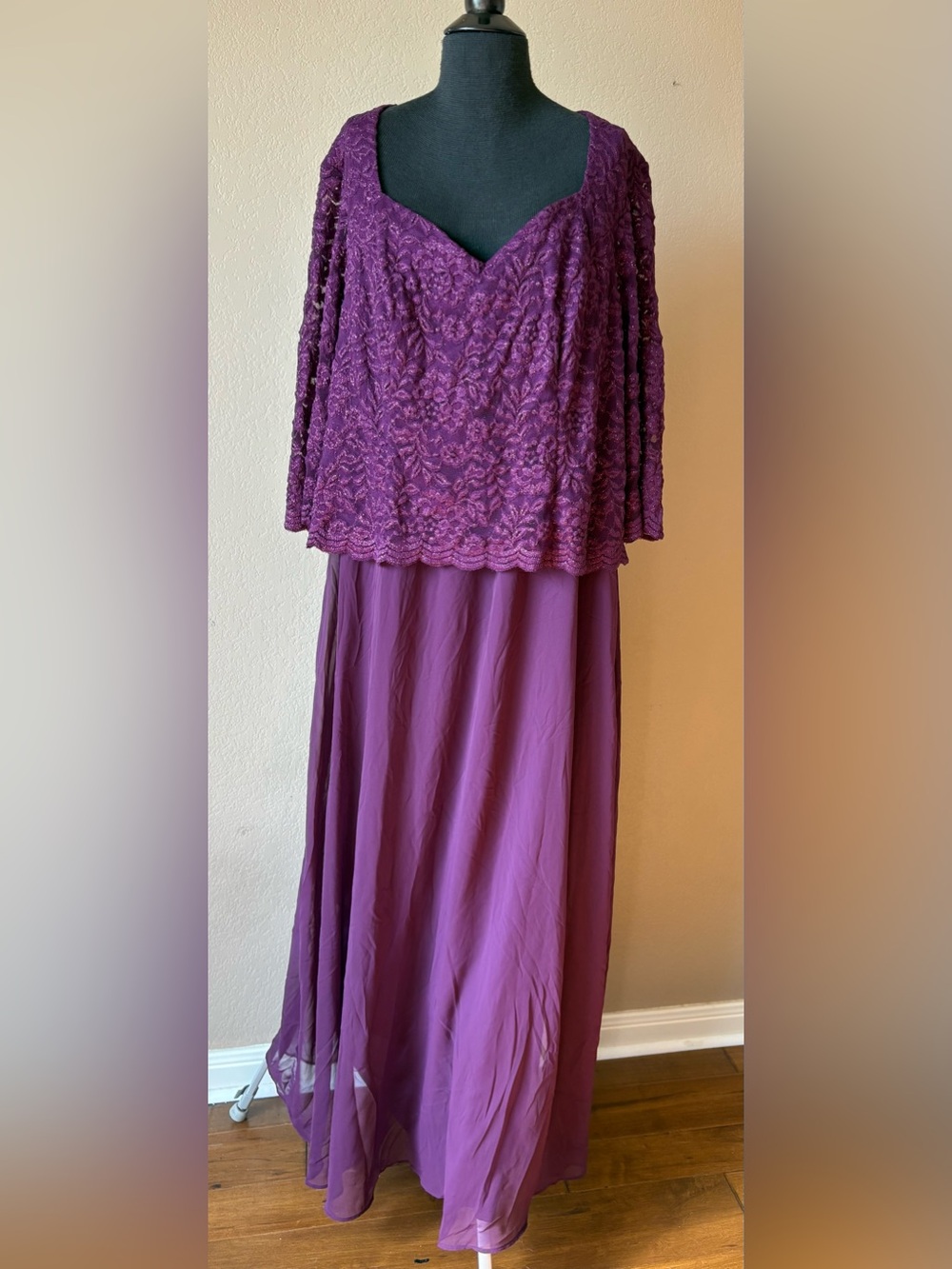 Alex Evenings 16W Plum Formal Gown Long 3/4 Sleeve Lace Chiffon NWT